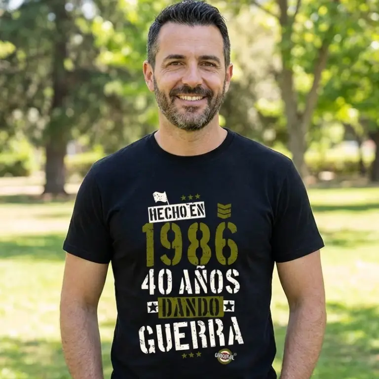 Camiseta 40 años dando guerra